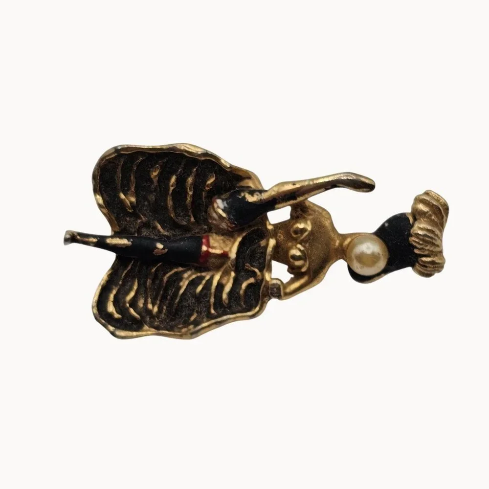 VTG Gold-Tone Enamel Painted Pearl Faced French Cabernet Cancan Dancer‎ Brooch